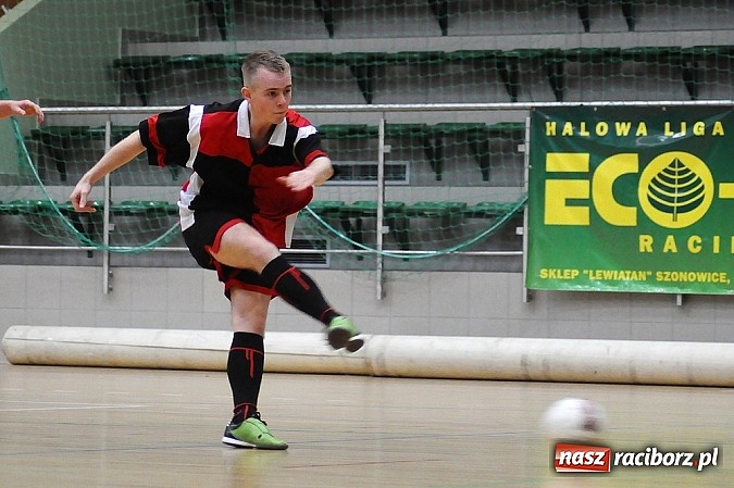 Zdjęcie w galerii na portalu naszraciborz.pl: Jarosław Rachwalski pogromcą Eco-Budu Racibórz wiadomości z regionu