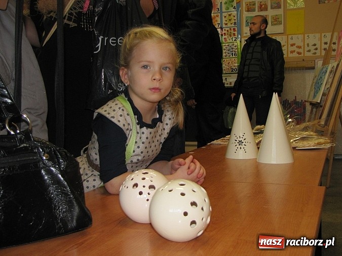 Zdjęcie w galerii na portalu naszraciborz.pl: Tradycyjny kiermasz bożonarodzeniowy w Borucinie wiadomości z regionu