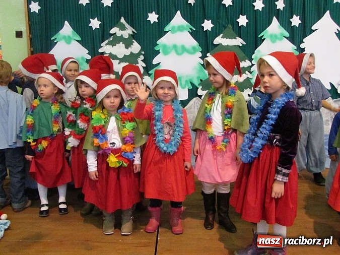 Zdjęcie w galerii na portalu naszraciborz.pl: Tradycyjny kiermasz bożonarodzeniowy w Borucinie wiadomości z regionu