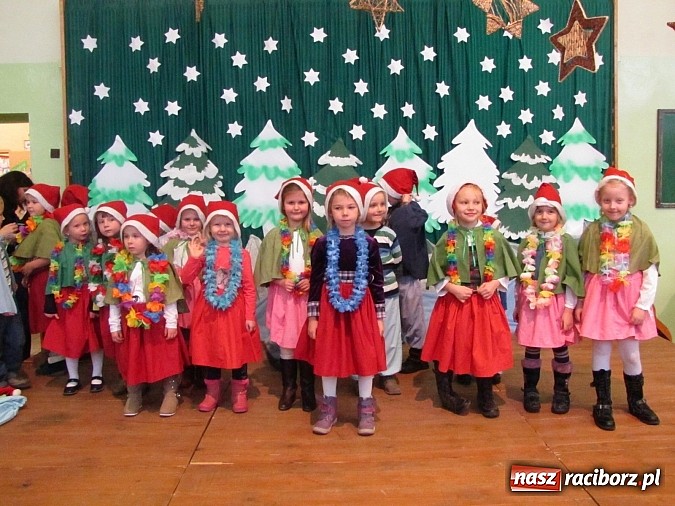 Zdjęcie w galerii na portalu naszraciborz.pl: Tradycyjny kiermasz bożonarodzeniowy w Borucinie wiadomości z regionu
