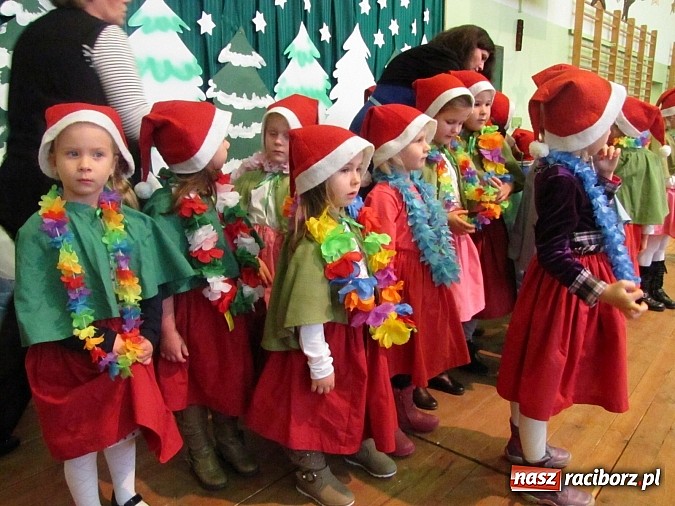 Zdjęcie w galerii na portalu naszraciborz.pl: Tradycyjny kiermasz bożonarodzeniowy w Borucinie wiadomości z regionu