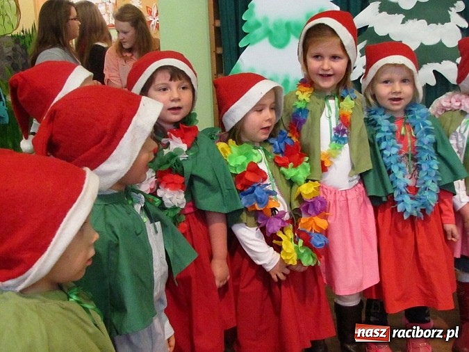 Zdjęcie w galerii na portalu naszraciborz.pl: Tradycyjny kiermasz bożonarodzeniowy w Borucinie wiadomości z regionu