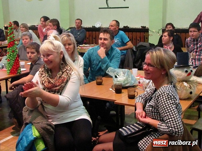 Zdjęcie w galerii na portalu naszraciborz.pl: Tradycyjny kiermasz bożonarodzeniowy w Borucinie wiadomości z regionu