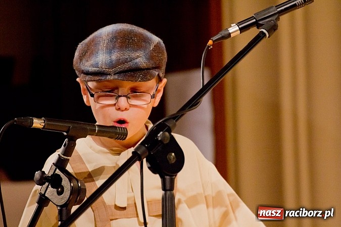 Zdjęcie w galerii na portalu naszraciborz.pl: Źródło tańczyło charytatywnie dla chorej Hani wiadomości z regionu