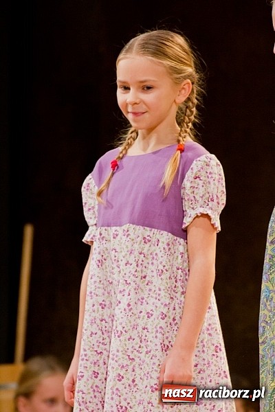 Zdjęcie w galerii na portalu naszraciborz.pl: Źródło tańczyło charytatywnie dla chorej Hani wiadomości z regionu