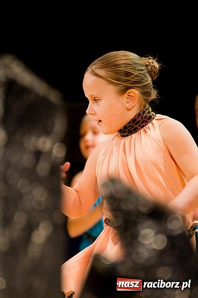 Zdjęcie w galerii na portalu naszraciborz.pl: Źródło tańczyło charytatywnie dla chorej Hani wiadomości z regionu