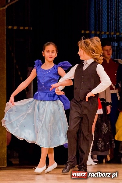 Zdjęcie w galerii na portalu naszraciborz.pl: Źródło tańczyło charytatywnie dla chorej Hani wiadomości z regionu
