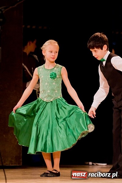 Zdjęcie w galerii na portalu naszraciborz.pl: Źródło tańczyło charytatywnie dla chorej Hani wiadomości z regionu