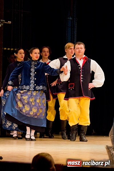 Zdjęcie w galerii na portalu naszraciborz.pl: Źródło tańczyło charytatywnie dla chorej Hani wiadomości z regionu