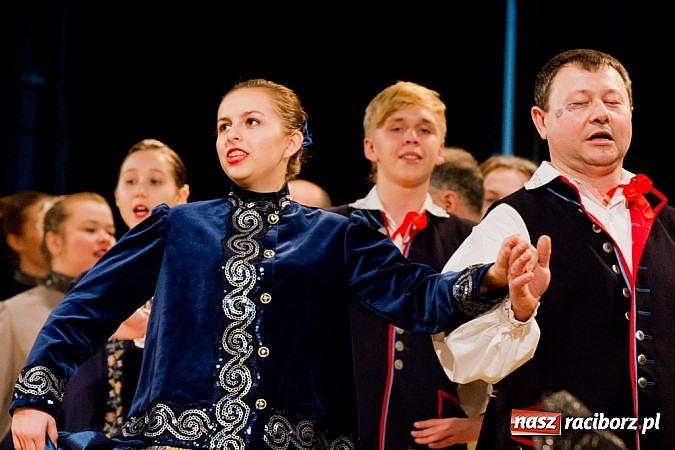 Zdjęcie w galerii na portalu naszraciborz.pl: Źródło tańczyło charytatywnie dla chorej Hani wiadomości z regionu