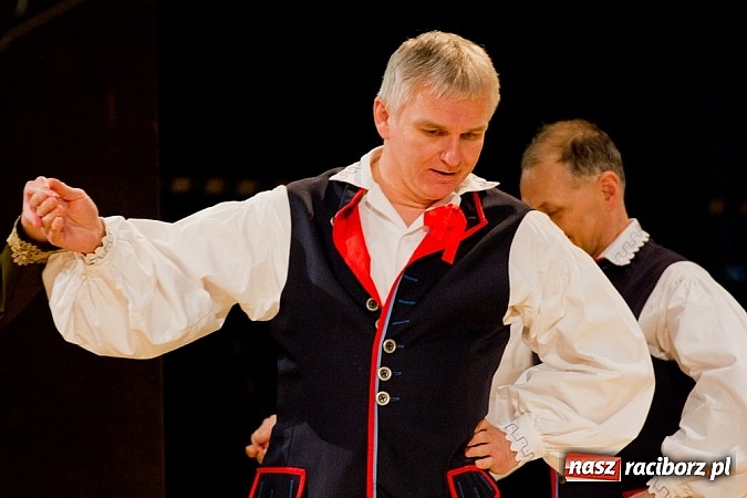 Zdjęcie w galerii na portalu naszraciborz.pl: Źródło tańczyło charytatywnie dla chorej Hani wiadomości z regionu