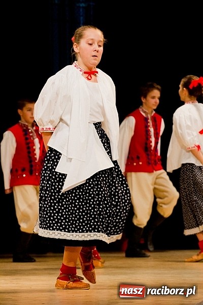 Zdjęcie w galerii na portalu naszraciborz.pl: Źródło tańczyło charytatywnie dla chorej Hani wiadomości z regionu