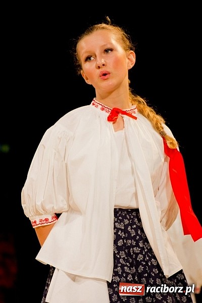 Zdjęcie w galerii na portalu naszraciborz.pl: Źródło tańczyło charytatywnie dla chorej Hani wiadomości z regionu