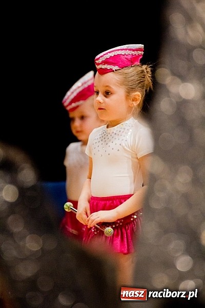 Zdjęcie w galerii na portalu naszraciborz.pl: Źródło tańczyło charytatywnie dla chorej Hani wiadomości z regionu