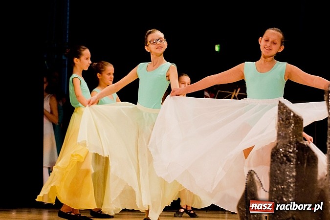 Zdjęcie w galerii na portalu naszraciborz.pl: Źródło tańczyło charytatywnie dla chorej Hani wiadomości z regionu