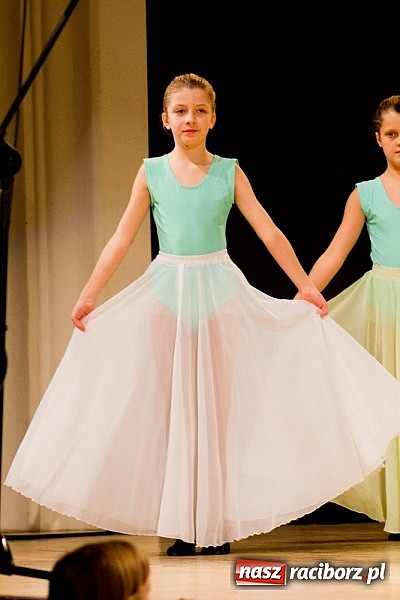 Zdjęcie w galerii na portalu naszraciborz.pl: Źródło tańczyło charytatywnie dla chorej Hani wiadomości z regionu