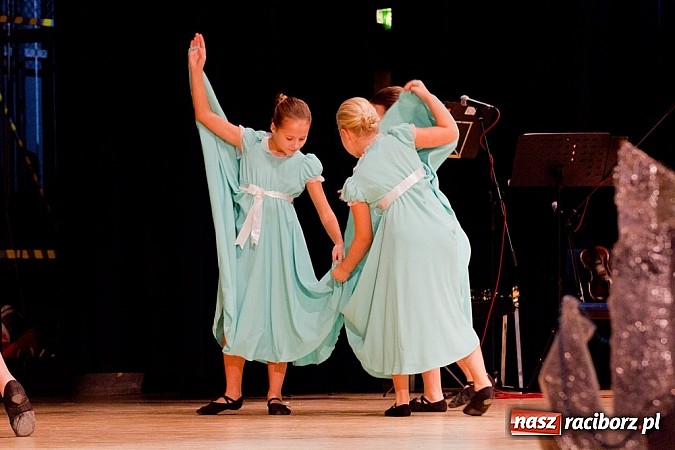 Zdjęcie w galerii na portalu naszraciborz.pl: Źródło tańczyło charytatywnie dla chorej Hani wiadomości z regionu