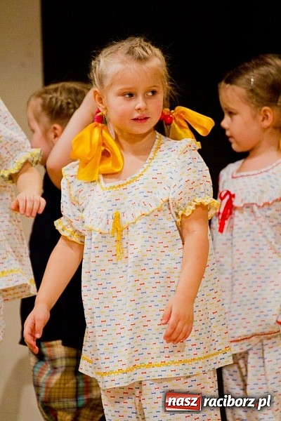 Zdjęcie w galerii na portalu naszraciborz.pl: Źródło tańczyło charytatywnie dla chorej Hani wiadomości z regionu