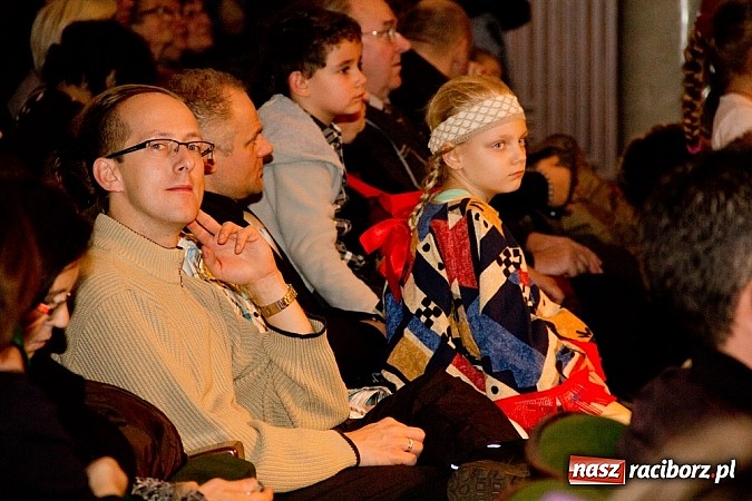 Zdjęcie w galerii na portalu naszraciborz.pl: Źródło tańczyło charytatywnie dla chorej Hani wiadomości z regionu