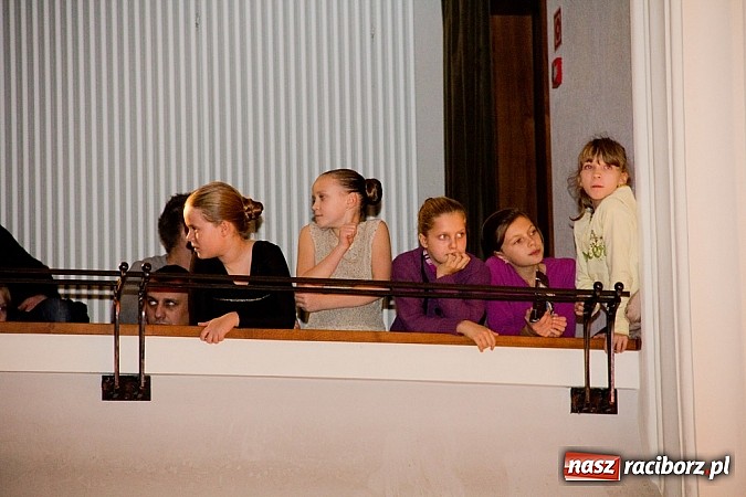 Zdjęcie w galerii na portalu naszraciborz.pl: Źródło tańczyło charytatywnie dla chorej Hani wiadomości z regionu