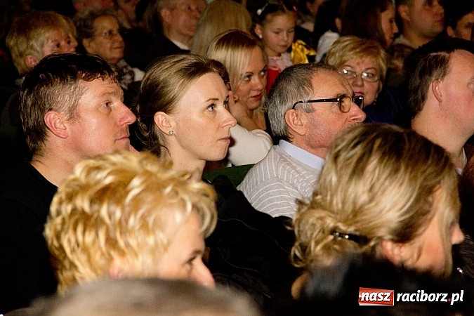 Zdjęcie w galerii na portalu naszraciborz.pl: Źródło tańczyło charytatywnie dla chorej Hani wiadomości z regionu