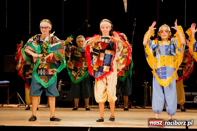 Zdjęcie w galerii na portalu naszraciborz.pl: Źródło tańczyło charytatywnie dla chorej Hani wiadomości z regionu