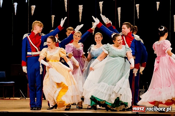 Zdjęcie w galerii na portalu naszraciborz.pl: Źródło tańczyło charytatywnie dla chorej Hani wiadomości z regionu