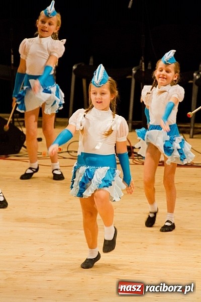 Zdjęcie w galerii na portalu naszraciborz.pl: Źródło tańczyło charytatywnie dla chorej Hani wiadomości z regionu