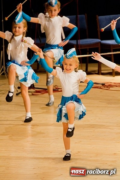 Zdjęcie w galerii na portalu naszraciborz.pl: Źródło tańczyło charytatywnie dla chorej Hani wiadomości z regionu