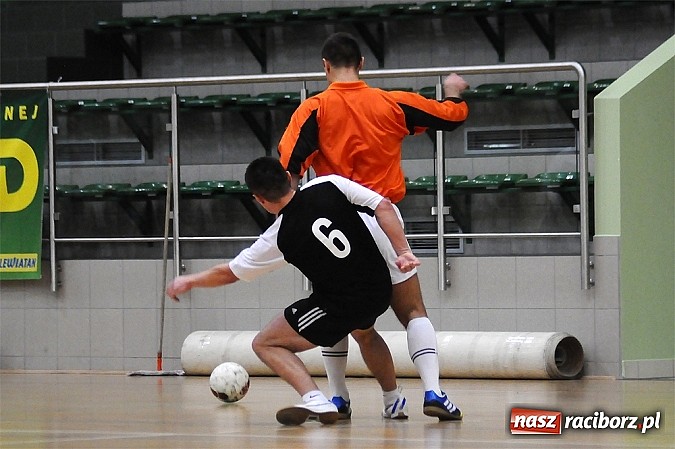 Zdjęcie w galerii na portalu naszraciborz.pl: Udana pogoń Żorskiej Team. Emocje w drugiej lidze wiadomości z regionu