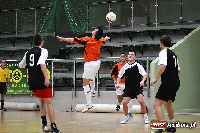 Zdjęcie w galerii na portalu naszraciborz.pl: Udana pogoń Żorskiej Team. Emocje w drugiej lidze wiadomości z regionu