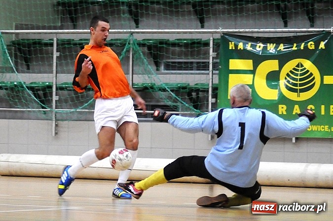 Zdjęcie w galerii na portalu naszraciborz.pl: Udana pogoń Żorskiej Team. Emocje w drugiej lidze wiadomości z regionu