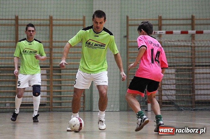 Zdjęcie w galerii na portalu naszraciborz.pl: Udana pogoń Żorskiej Team. Emocje w drugiej lidze wiadomości z regionu