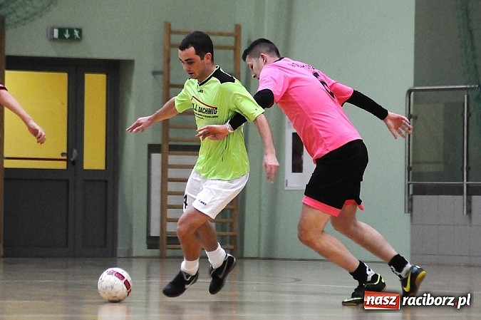 Zdjęcie w galerii na portalu naszraciborz.pl: Udana pogoń Żorskiej Team. Emocje w drugiej lidze wiadomości z regionu