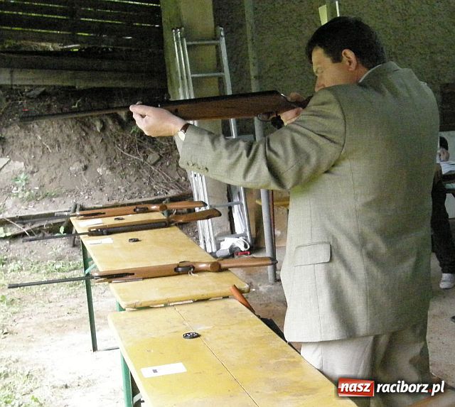 Zdjęcie w galerii na portalu naszraciborz.pl: Celne strzelanie o Puchar Starosty Raciborskiego wiadomości z regionu