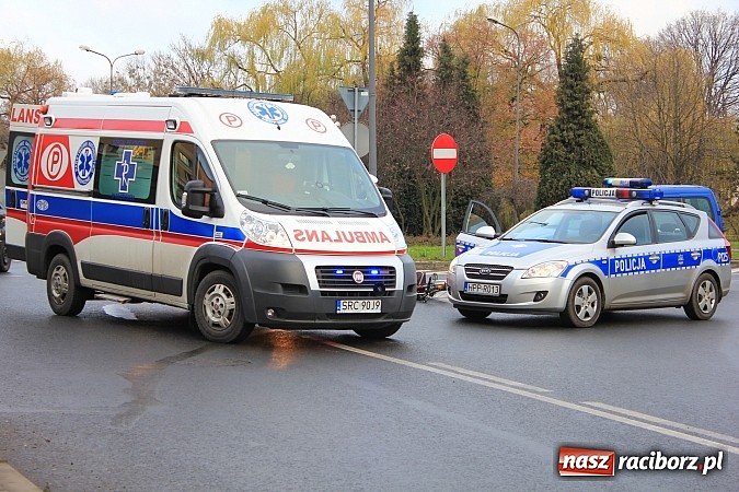 Zdjęcie w galerii na portalu naszraciborz.pl: Potrącenie rowerzysty na rondzie przy pl. Mostowym wiadomości z regionu