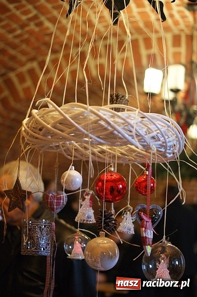 Zdjęcie w galerii na portalu naszraciborz.pl: Jarmark Adwentowy w Starym Opactwie wiadomości z regionu