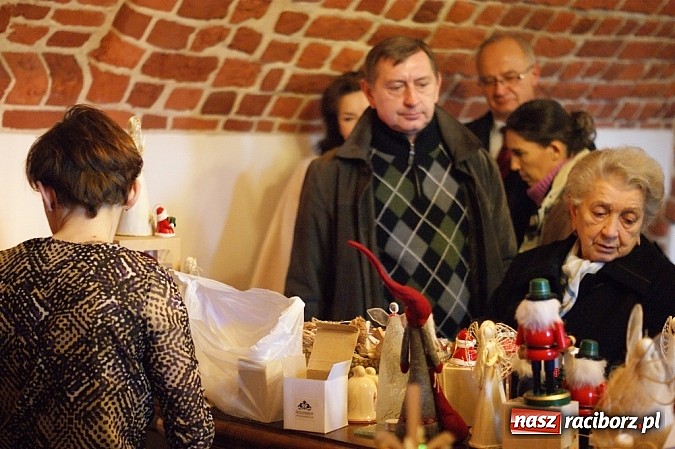 Zdjęcie w galerii na portalu naszraciborz.pl: Jarmark Adwentowy w Starym Opactwie wiadomości z regionu