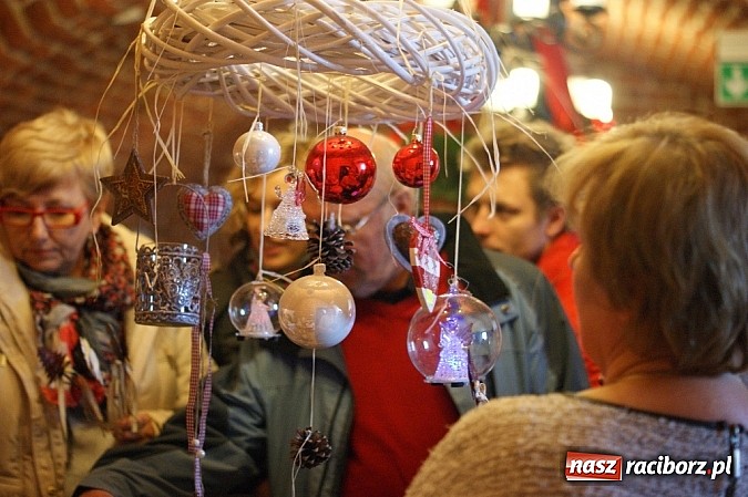 Zdjęcie w galerii na portalu naszraciborz.pl: Jarmark Adwentowy w Starym Opactwie wiadomości z regionu
