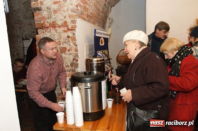 Zdjęcie w galerii na portalu naszraciborz.pl: Jarmark Adwentowy w Starym Opactwie wiadomości z regionu