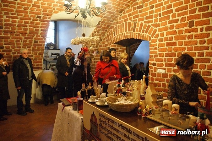 Zdjęcie w galerii na portalu naszraciborz.pl: Jarmark Adwentowy w Starym Opactwie wiadomości z regionu
