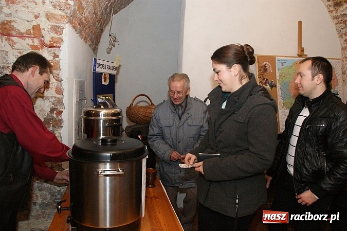 Zdjęcie w galerii na portalu naszraciborz.pl: Jarmark Adwentowy w Starym Opactwie wiadomości z regionu