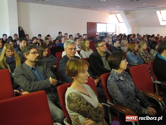 Zdjęcie w galerii na portalu naszraciborz.pl: Na zamku rozpoczął się turniej budowlany wiadomości z regionu