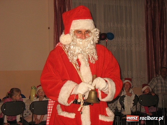 Zdjęcie w galerii na portalu naszraciborz.pl: Św. Mikołaj odwiedził już Bojanów wiadomości z regionu