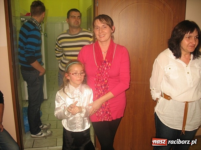 Zdjęcie w galerii na portalu naszraciborz.pl: Św. Mikołaj odwiedził już Bojanów wiadomości z regionu