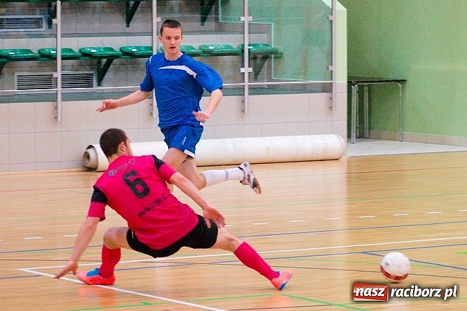 Zdjęcie w galerii na portalu naszraciborz.pl: Nerwówka w I lidze. Pokrycia Dachowe i Limfo-Med z kompletem punktów wiadomości z regionu