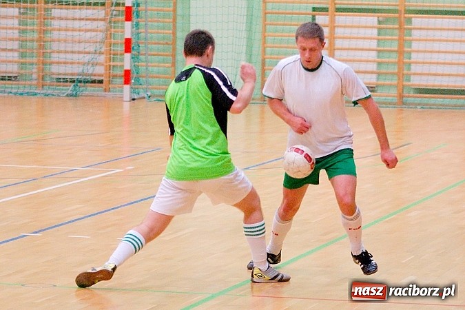 Zdjęcie w galerii na portalu naszraciborz.pl: Nerwówka w I lidze. Pokrycia Dachowe i Limfo-Med z kompletem punktów wiadomości z regionu