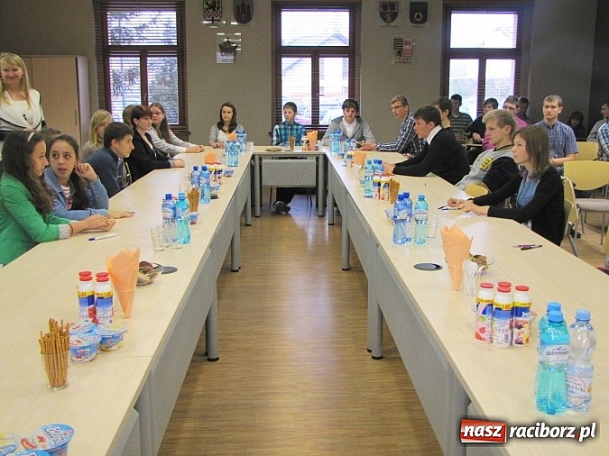 Zdjęcie w galerii na portalu naszraciborz.pl: 42 gimnazjalist&oacute;w w finale konkursu o bezpieczeństwie w rolnictwie wiadomości z regionu