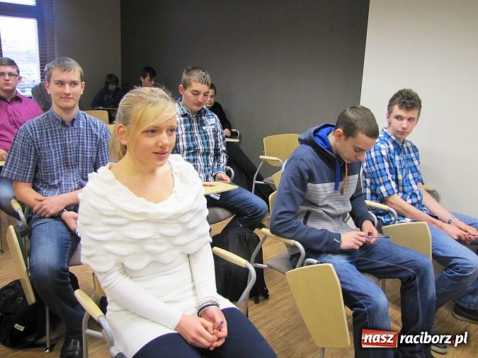 Zdjęcie w galerii na portalu naszraciborz.pl: 42 gimnazjalist&oacute;w w finale konkursu o bezpieczeństwie w rolnictwie wiadomości z regionu