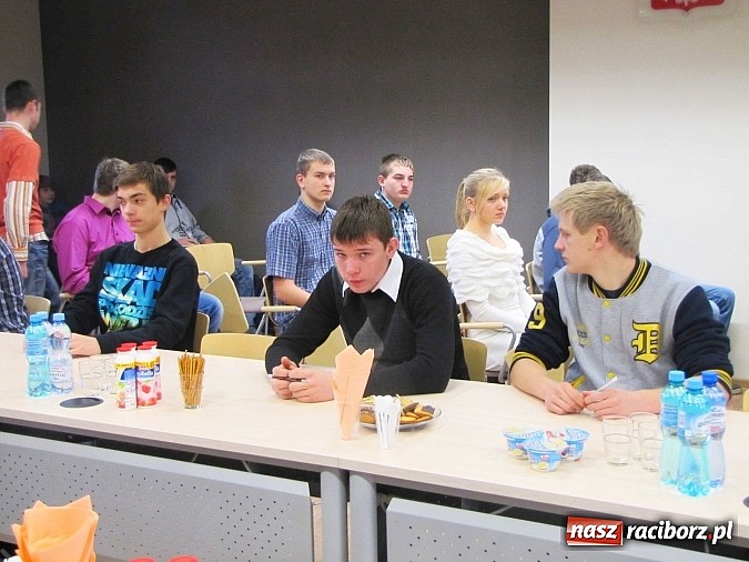 Zdjęcie w galerii na portalu naszraciborz.pl: 42 gimnazjalist&oacute;w w finale konkursu o bezpieczeństwie w rolnictwie wiadomości z regionu